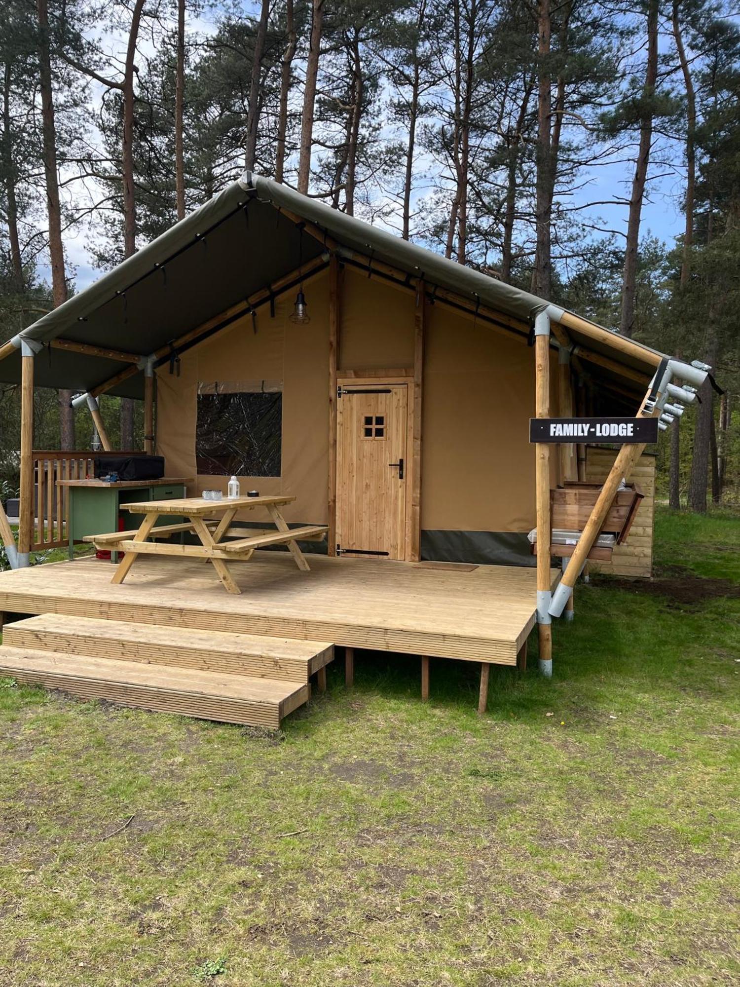Glampingzelt Family - Lodge 졸타우 외부 사진